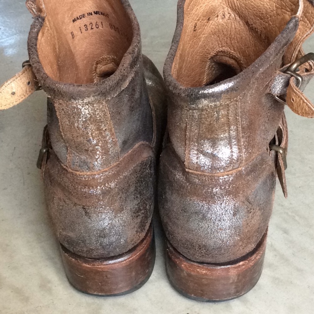 Matisse pewter distressed moto boots. - Picture 5 of 8